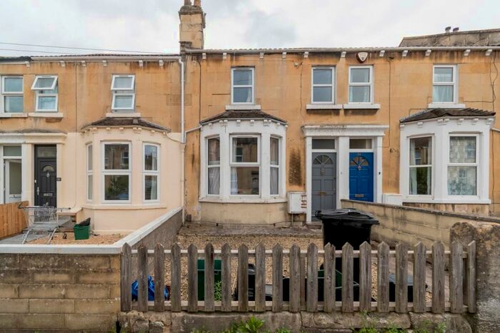 6 Bedroom Terraced House To Rent In Lorne Road, Bath, BA2