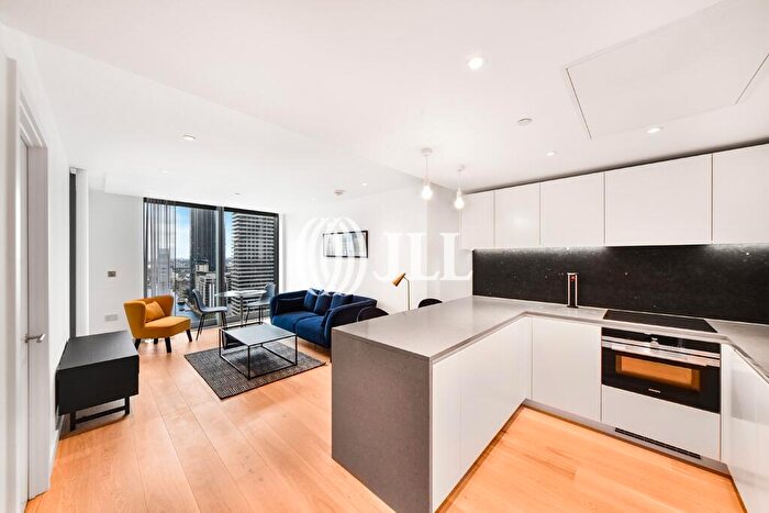 1 Bedroom Flat To Rent In Landmark Pinnacle, Marsh Wall, E14