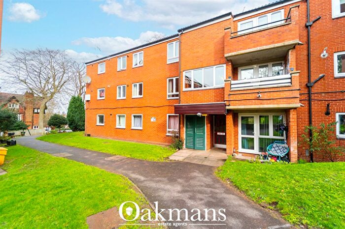 2 Bedroom Flat For Sale In Park Hill, Birmingham, West Midlands, B13
