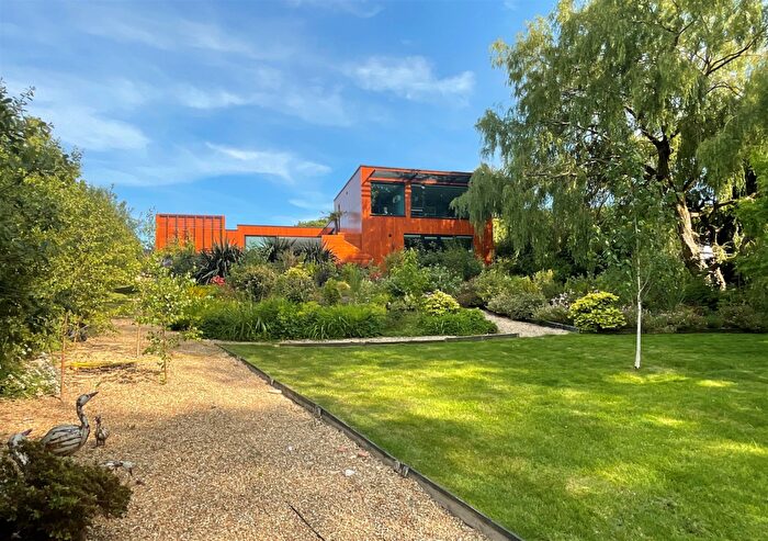 3 Bedroom Detached House For Sale In Strathwell Crescent, Whitwell, Isle Of Wight, PO38