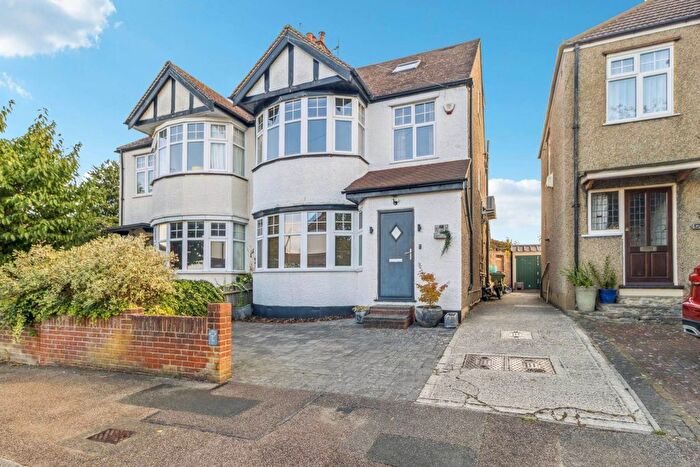 4 Bedroom Semi-detached House For Sale In Talbot Avenue, Bushey, WD19