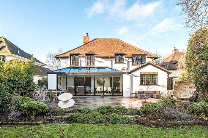 5 Bedroom Detached House For Sale In Milford Road, Lymington, Hampshire, SO41
