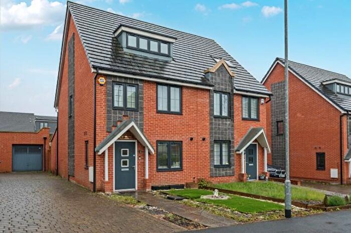 4 Bedroom Semi-Detached House For Sale In Kennedy Avenue, High Wycombe, HP11