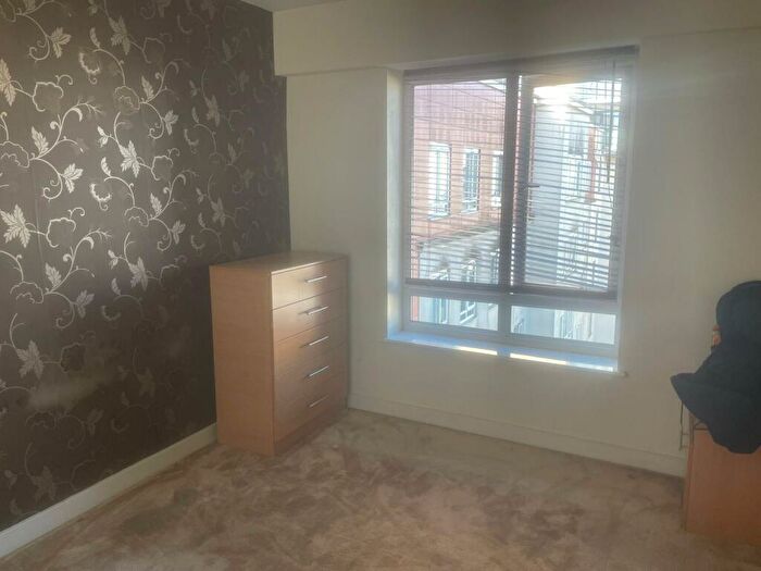 1 Bedroom Flat For Sale In Boulevard Drive, London, NW9