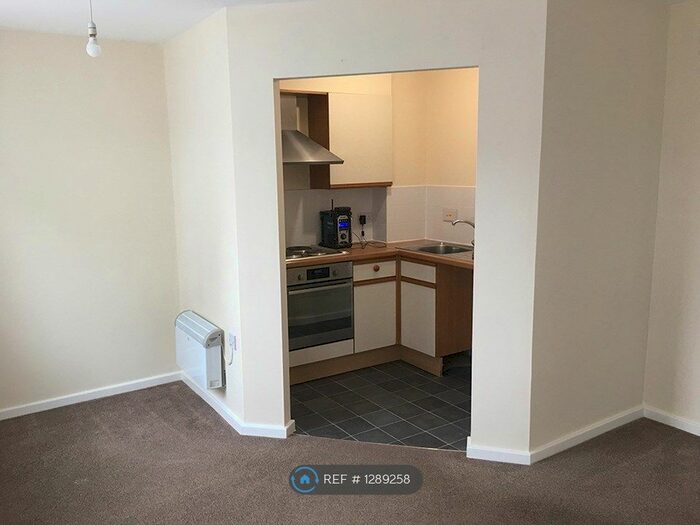 2 Bedroom Flat To Rent In Pickering Court, Corby NN18