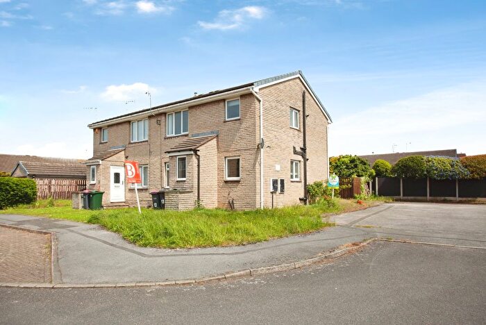 2 Bedroom Flat For Sale In Hunters Way, Dinnington, Sheffield, South Yorkshire, S25