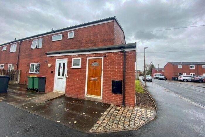 2 Bedroom Flat To Rent In Ambleside Road, Preston, PR2