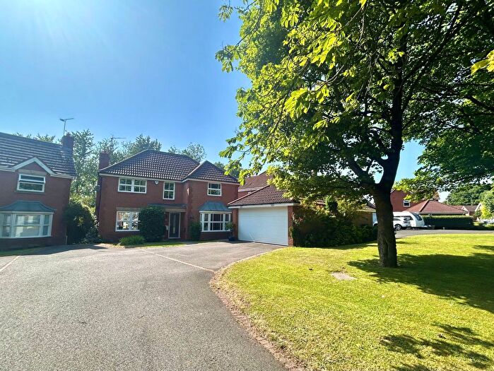 4 Bedroom Detached House For Sale In Breamore Crescent, Earls Keep, Dudley, DY1