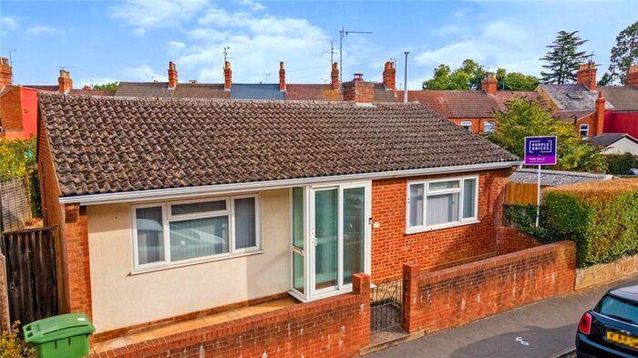 2 Bedroom End Of Terrace House To Rent In Green Lane, Wolverton, Milton Keynes, MK12