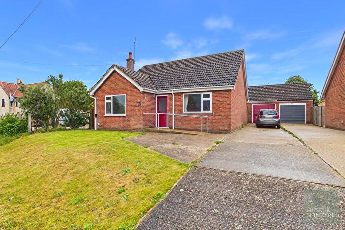 2 Bedroom Detached Bungalow For Sale In Beccles Road, Bungay, NR35