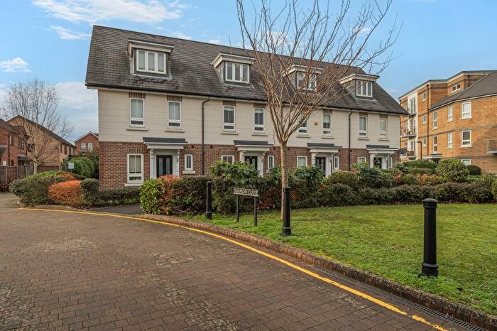 3 Bedroom Terraced House For Sale In Maidenhead, Berkshire, SL6