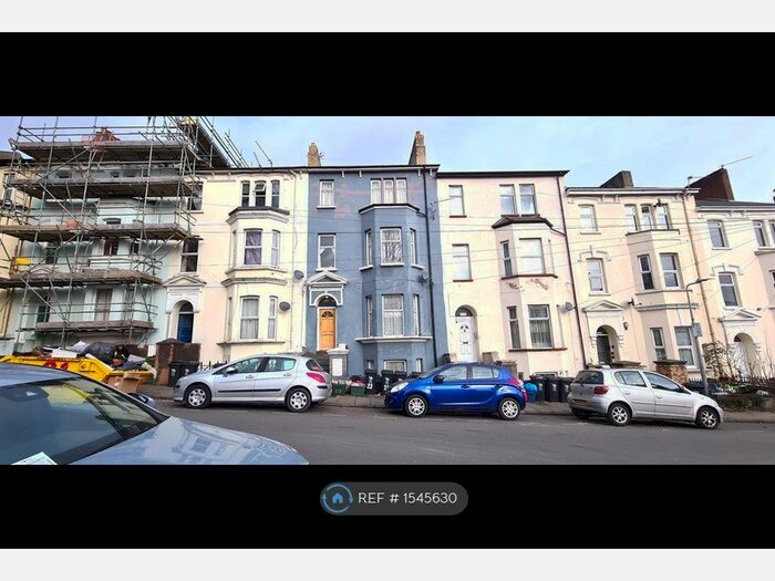 1 Bedroom Flat To Rent In Clytha Square, Newport, NP20