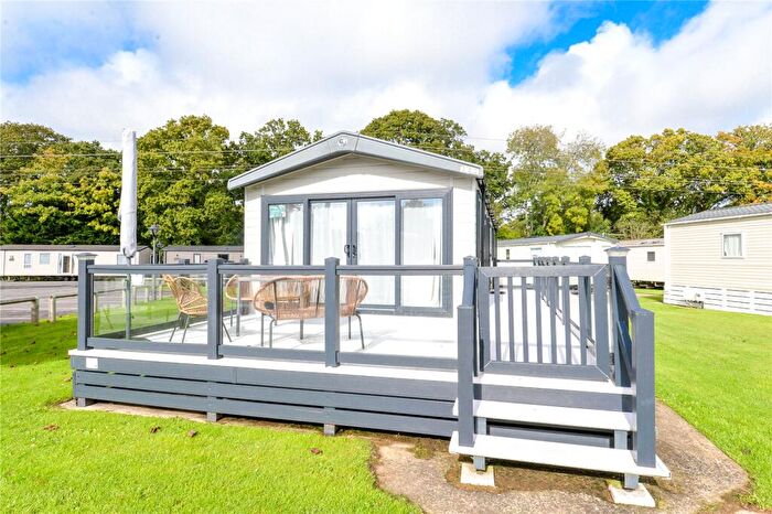 2 Bedroom Park Home For Sale In Sycamore, Hoburne Bashley Holiday Park, New Milton, Hampshire, BH25