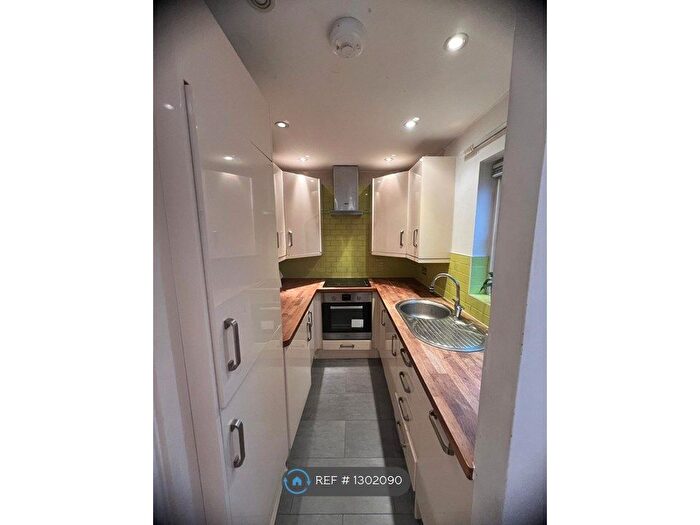 1 Bedroom Studio To Rent In Cowley, Uxbridge, UB8