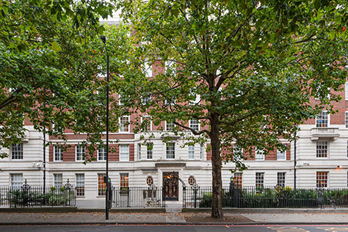 6 Bedroom Apartment For Sale In Park Road, London, NW8