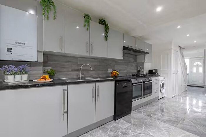 5 Bedroom House To Rent In Nightingale Road, London, N9