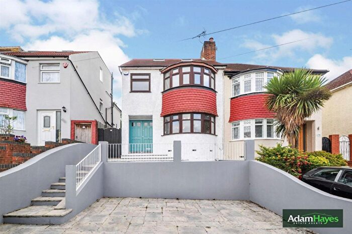 4 Bedroom Semi-Detached House To Rent In Church Hill Road, East Barnet, EN4