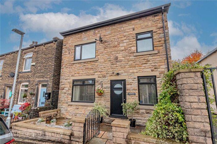 4 Bedroom Detached House For Sale In Greenbridge Lane, Greenfield, Saddleworth, OL3