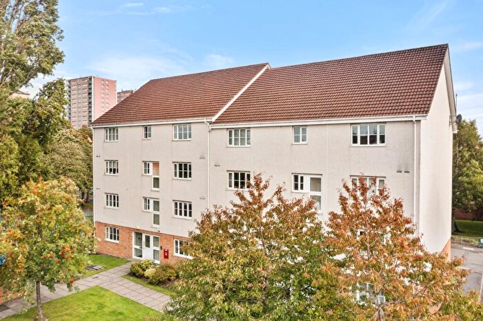 2 Bedroom Flat For Sale In Glenmore Place, Glasgow, G42