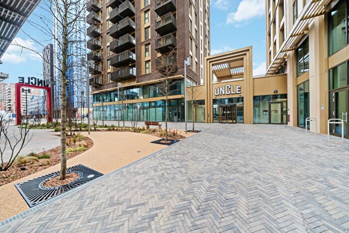 1 Bedroom Flat To Rent In Uncle Acton, Victoria Road, London, W3