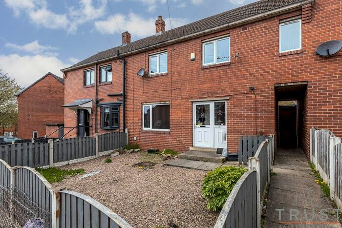 3 Bedroom Terraced House To Rent In Nussey Avenue, Birstall, Batley, WF17