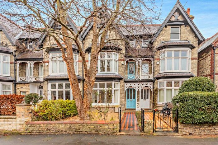 4 Bedroom End Of Terrace House To Rent In De Freville Avenue, Cambridge, Cambridgeshire, CB4