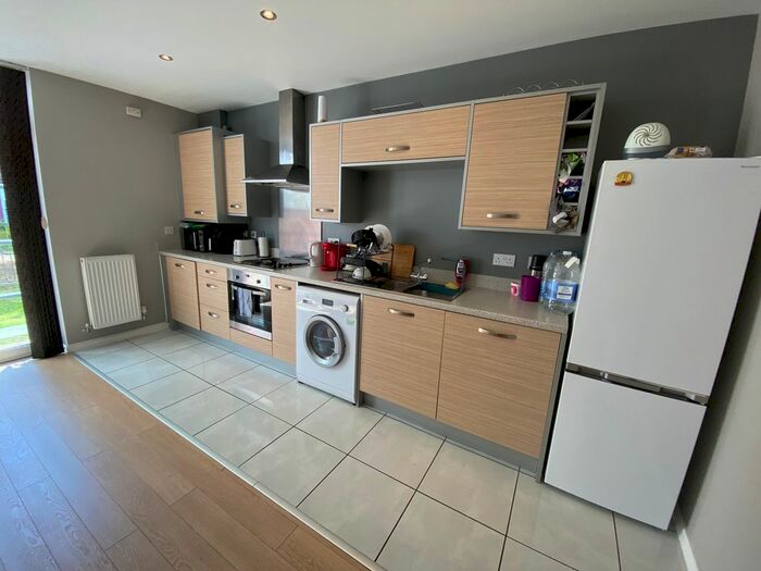 1 Bedroom Flat To Rent In Quainton Road, Leicester, LE2