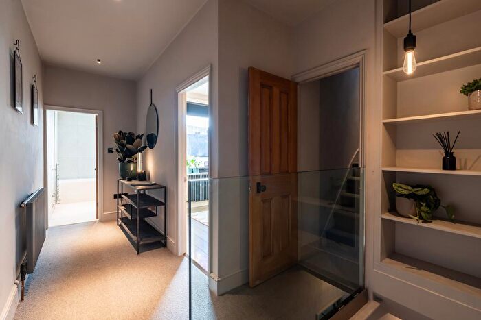 3 Bedroom Terraced House For Sale In Marshall Road, Sheffield, S8