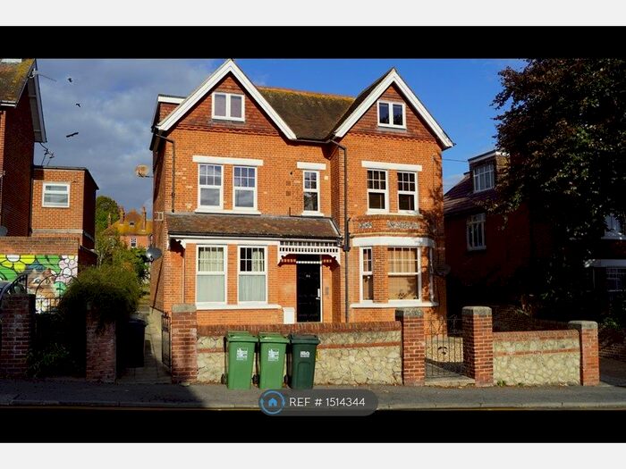 Studio To Rent In Enys Road, Eastbourne, BN21