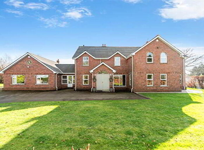 4 Bedroom Detached House For Sale In Ballynahatty Road, Belfast, BT8