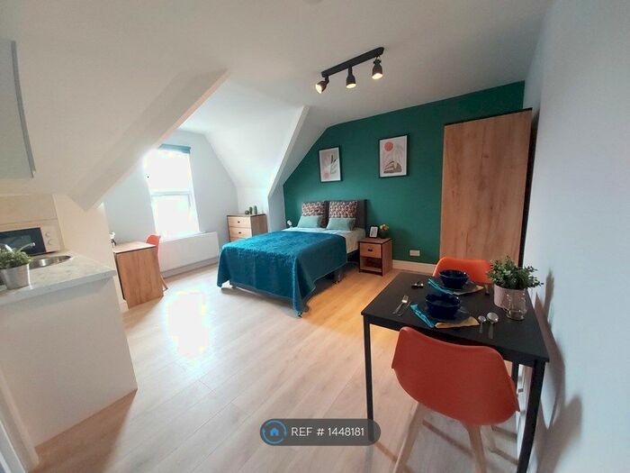 Studio To Rent In Beulah Road, Thornton Heath, CR7