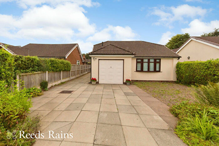 2 Bedroom Bungalow For Sale In Padgbury Lane, Congleton, Cheshire, CW12