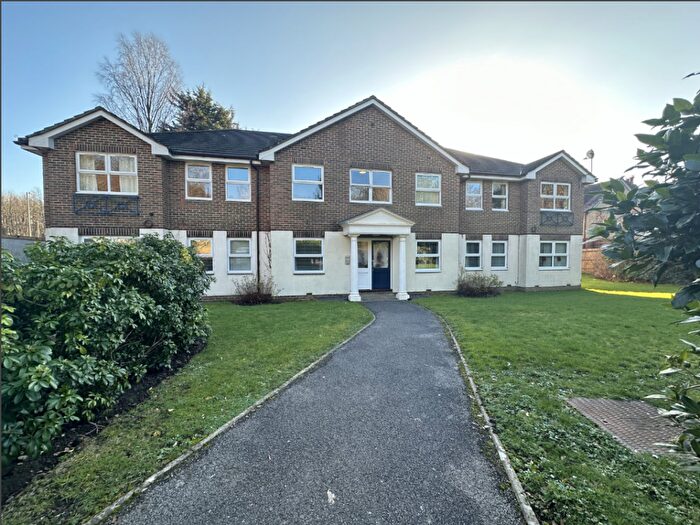 2 Bedroom Flat To Rent In Pear Tree Court, The Maultway North, Camberley, GU15