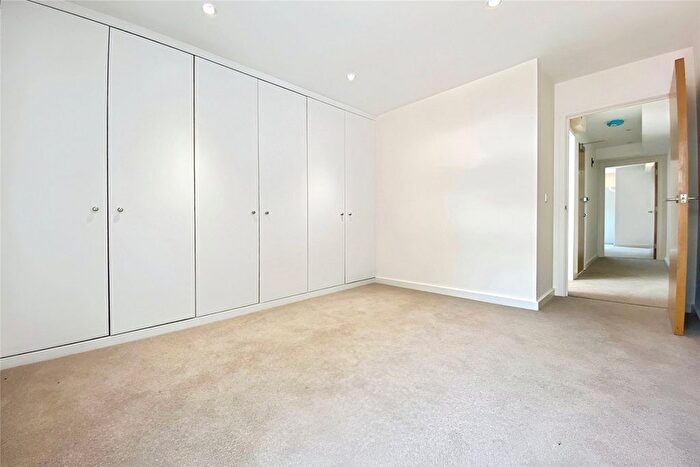 1 Bedroom Flat To Rent In Brook Road, Budleigh Salterton, Devon, EX9