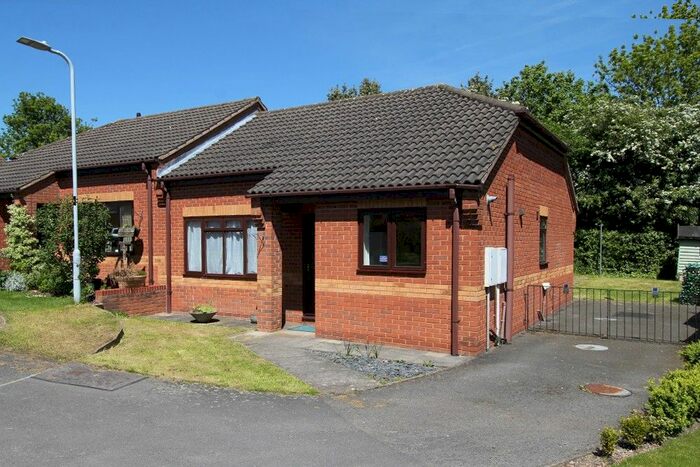 2 Bedroom Semi-Detached Bungalow To Rent In Roesia Close, Belton, Loughborough, LE12