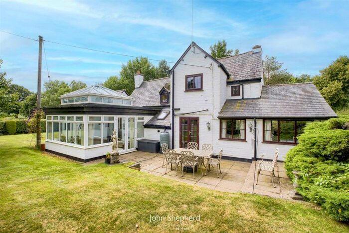 4 Bedroom Detached House For Sale In Lodge Green Lane, Meriden, Coventry, West Midlands, CV7