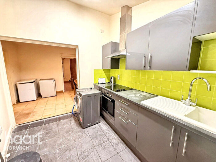 6 Bedroom Semi Detached House To Rent In Cunningham Road, Norwich, NR5