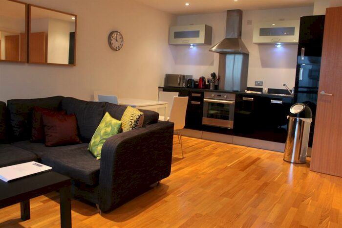 1 Bedroom Flat To Rent In Gateway East, Marsh Lane, Leeds, LS9