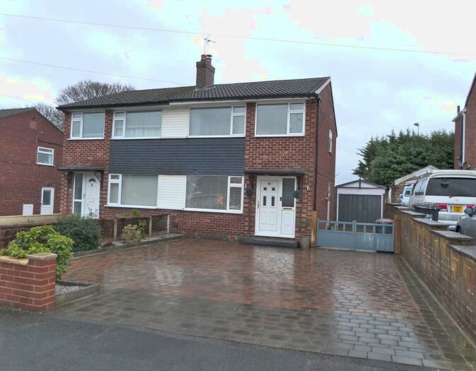 3 Bedroom Semi-Detached House To Rent In Olive Walk, Harrogate, HG1