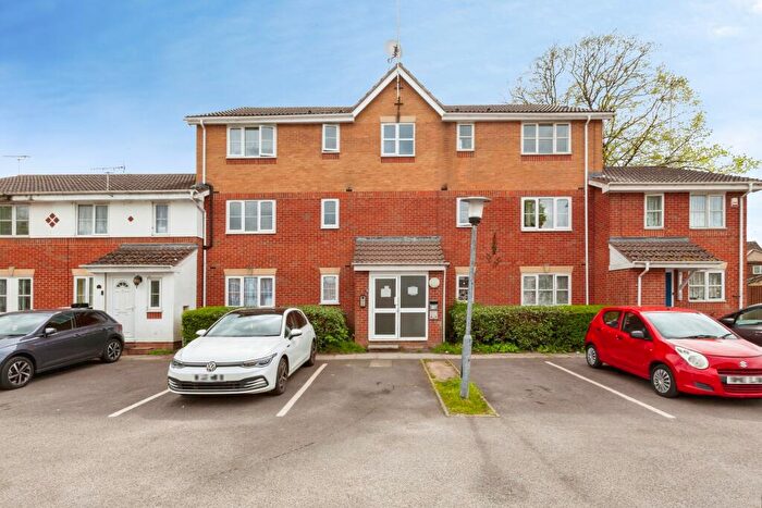 2 Bedroom Apartment For Sale In Botham Drive, Slough, SL1