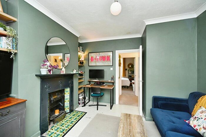 1 Bedroom Flat For Sale In Dyke Road Drive, Brighton, BN1