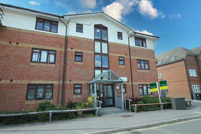 2 Bedroom Flat To Rent In Albert Street, Fleet, GU51