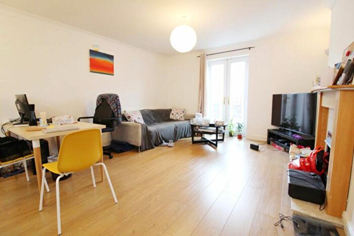 2 Bedroom Flat To Rent In - Baxter Mews - Bed Unfurnished Flat, S6