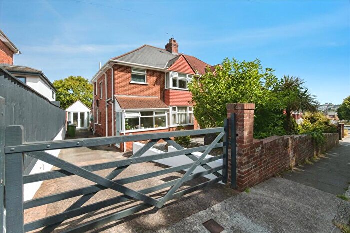3 Bedroom Semi Detached House For Sale In Dunsford Gardens, Exeter, Devon, EX4