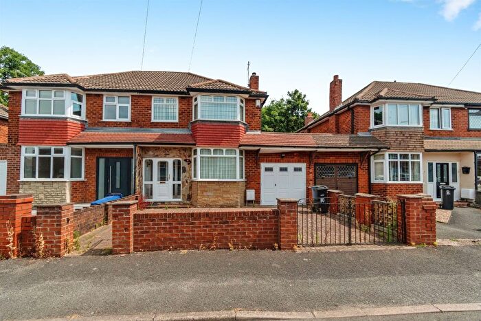 3 Bedroom Semi Detached House For Sale In Georgina Avenue, Bilston, WV14