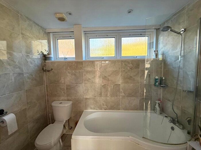 2 Bedroom Semi-Detached House To Rent In Aldersgrove Avenue, London, SE9