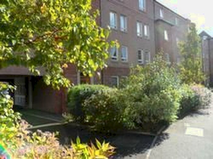 2 Bedroom Flat To Rent In West Savile Gardens, Edinburgh, EH9