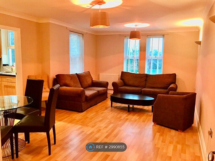 2 Bedroom Flat To Rent In Ullet Road, Liverpool, L8