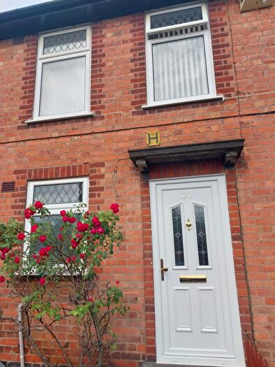 2 Bedroom Semi-Detached House To Rent In Weymouth Street, Leicester, LE4