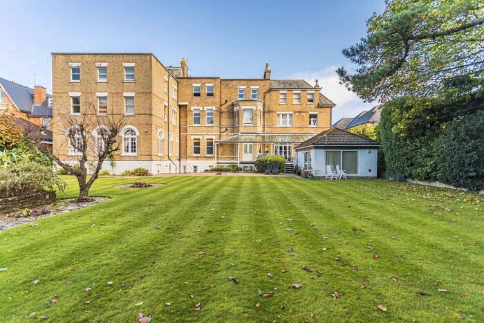 1 Bedroom Flat To Rent In Poole Road, Westbourne, Bournemouth, BH2